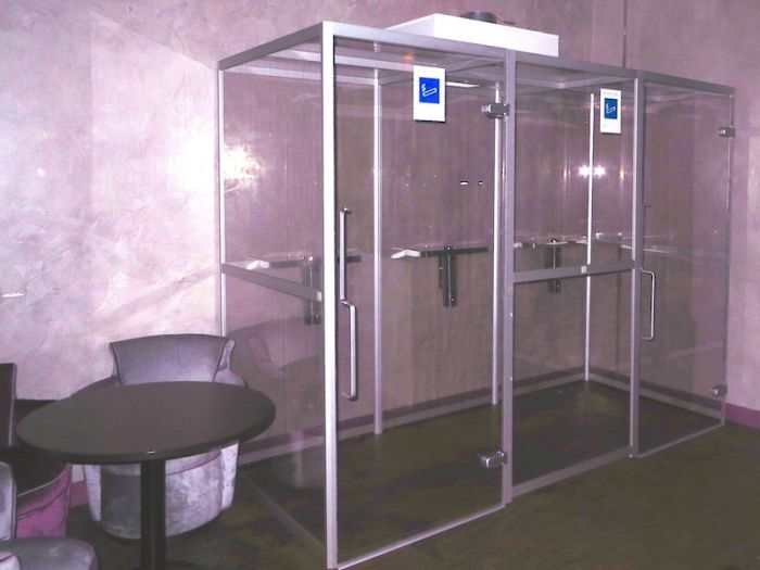 photo MTV - Installation de cabines pour fumeurs